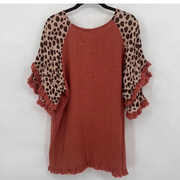 🧡Umgee clay leopard top🧡 - Picture 3 of 5
